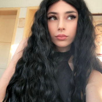 Perika Alianna crna
