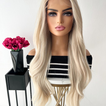 Luxury perika Phyllis baby blonde highlights (EXTRA GRIP)