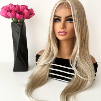 Perika Chelsy baby blonde highlights