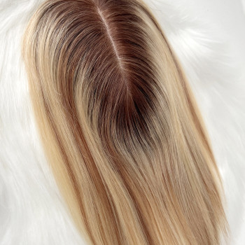 Tupe SKIN TOP™ 30 cm plava s pramenovima