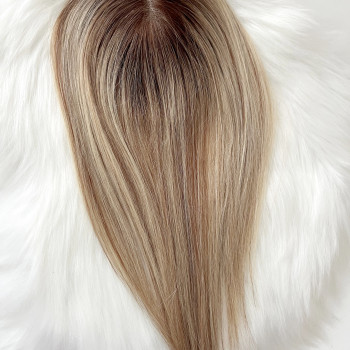 Tupe EXTRA VOLUMEN plava s pramenovima 30 cm