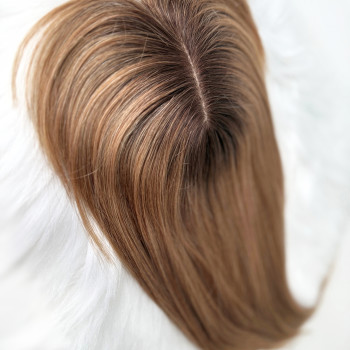 Tupe SKIN TOP™ sa šiškama 35 cm ombre smeđa